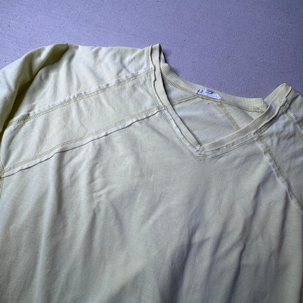 Jane + Delancey Womens Large Pale Yellow V-Neck Exposed Seam Sweatshirt Pullover